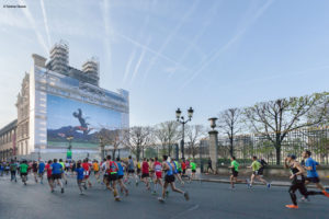 PMXL_LightAir_Louvre_Nike_Ba_che_tendue_Grand_Format_1_1000.jpg
