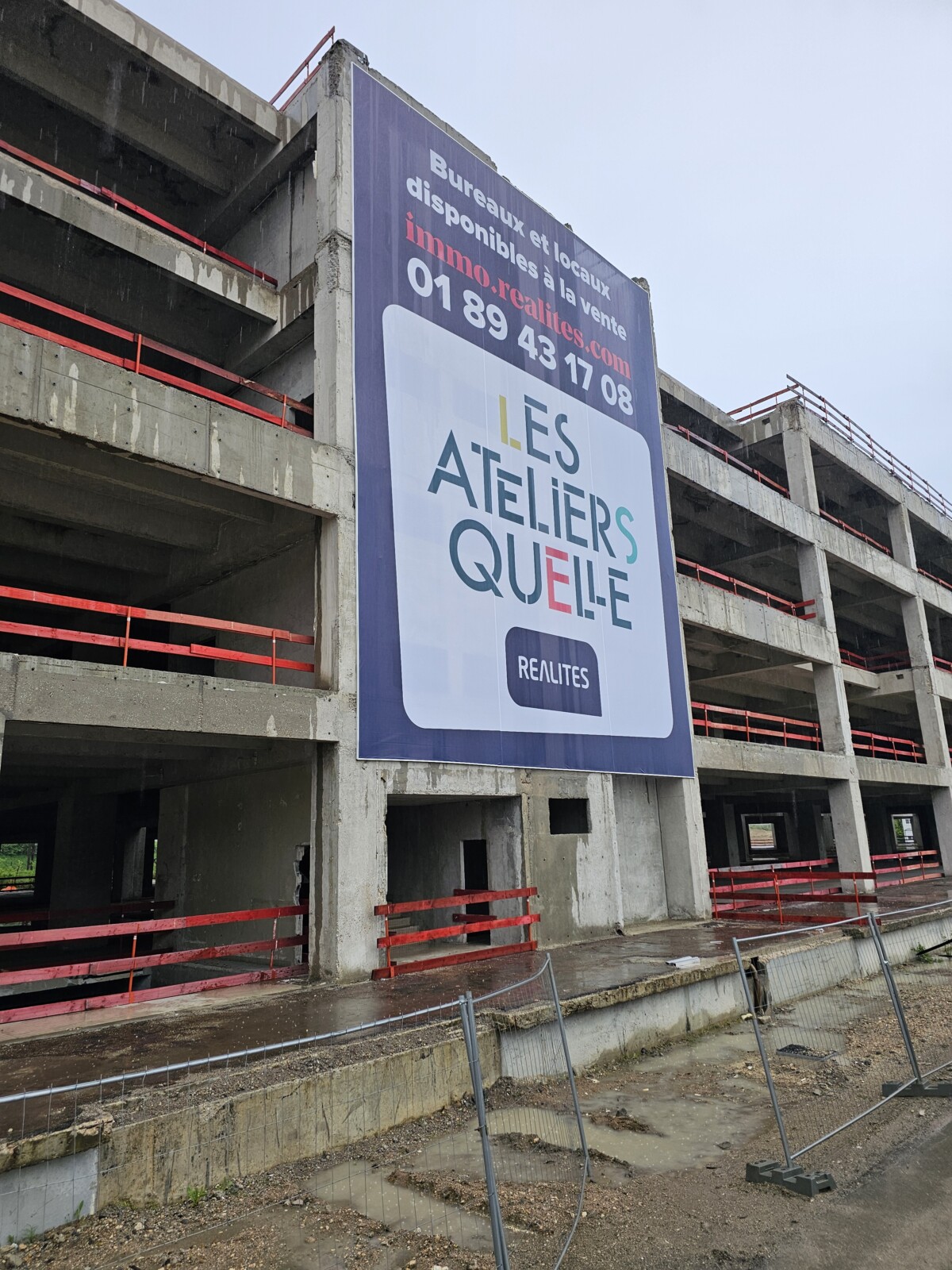 bache-publicitaire-sur-chantier-realites-tour-quelle-orleans