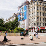 bache-publicitaire-personnalisee-xxl-amazon-prime-notoriete-lyon