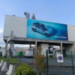 solution-visuelle-lancement-de-produit-renault-4-grand-format