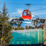 Camouflage de chantier à Courchevel 1850 – toile micro‑perforée LightAir