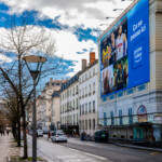 Publicité sur échafaudage Amazon Prime Video