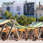 Habillage échafaudage publicitaire Lyon Place Bellecour campagne New Balance